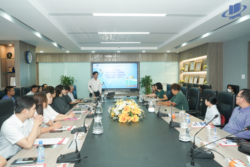 Trường Đại học Mở Thành phố Hồ Chí Minh tổ chức buổi tư vấn tuyển sinh chương trình đào tạo Tiến sĩ năm 2024 đợt 1